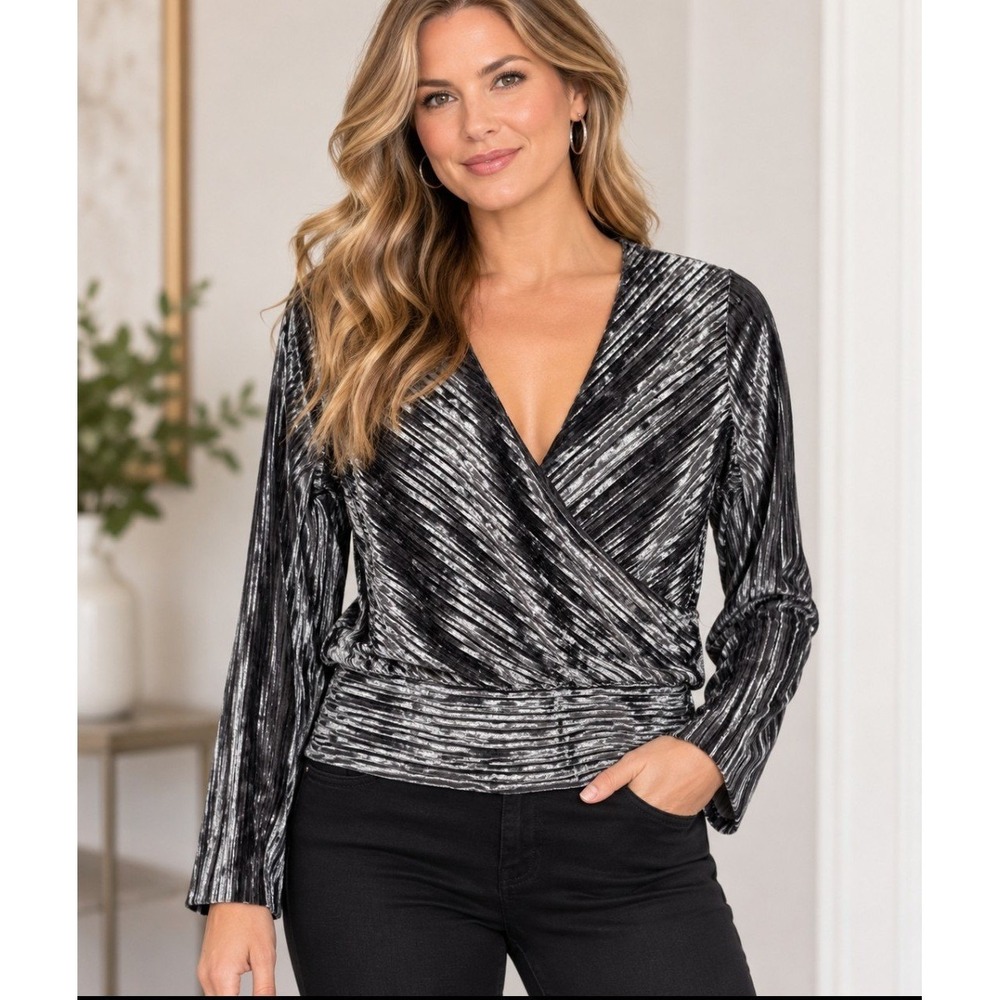 Tahari Women's Small Silver Metallic Pleated Velvet Wrap Top Long Sleeve Party